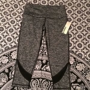 BRAND NEW heather gray crop leggings